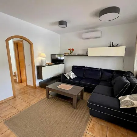 Vila Casa Camilla *